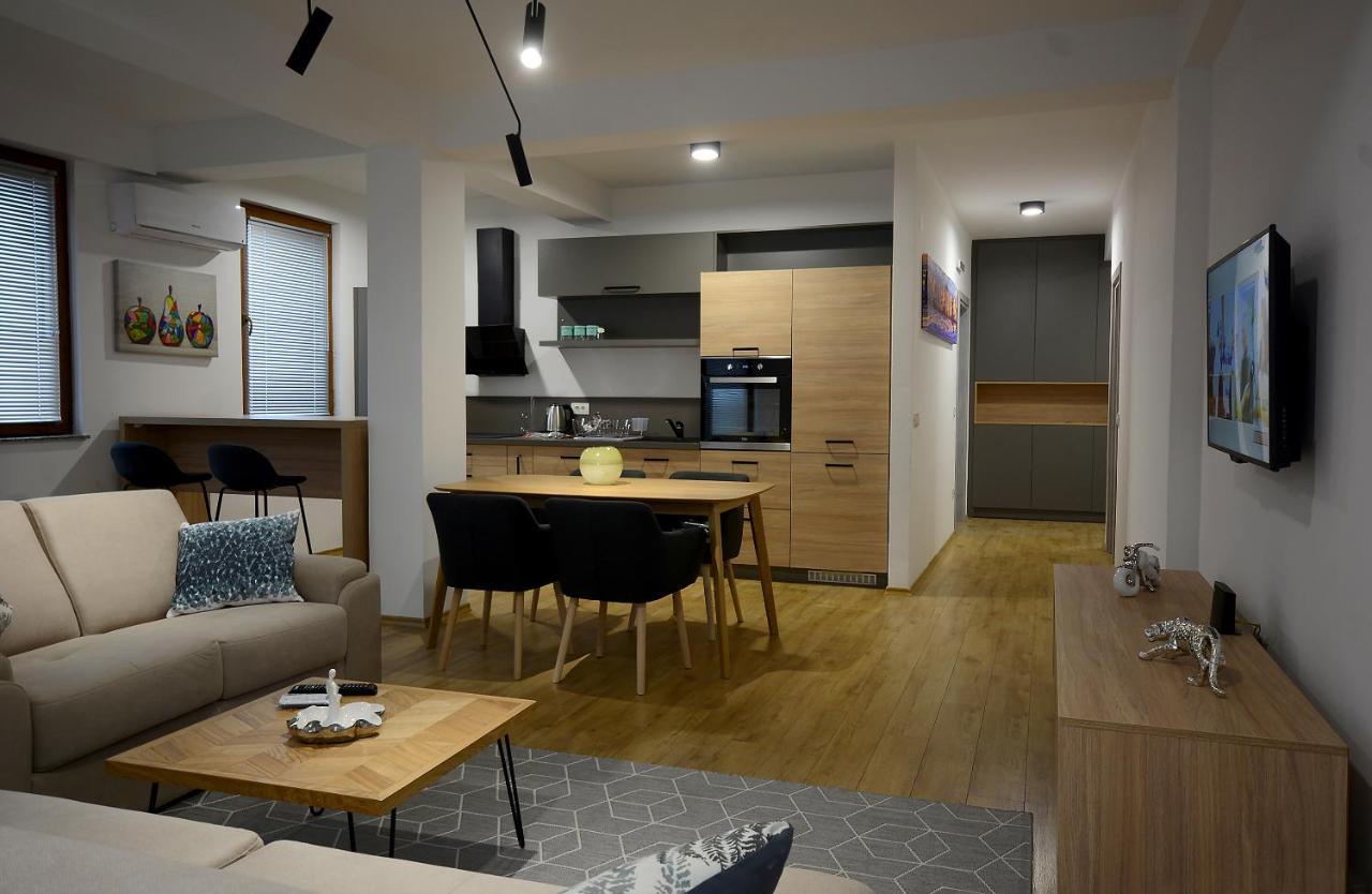 Central Apartments In Skopje City Center المظهر الخارجي الصورة