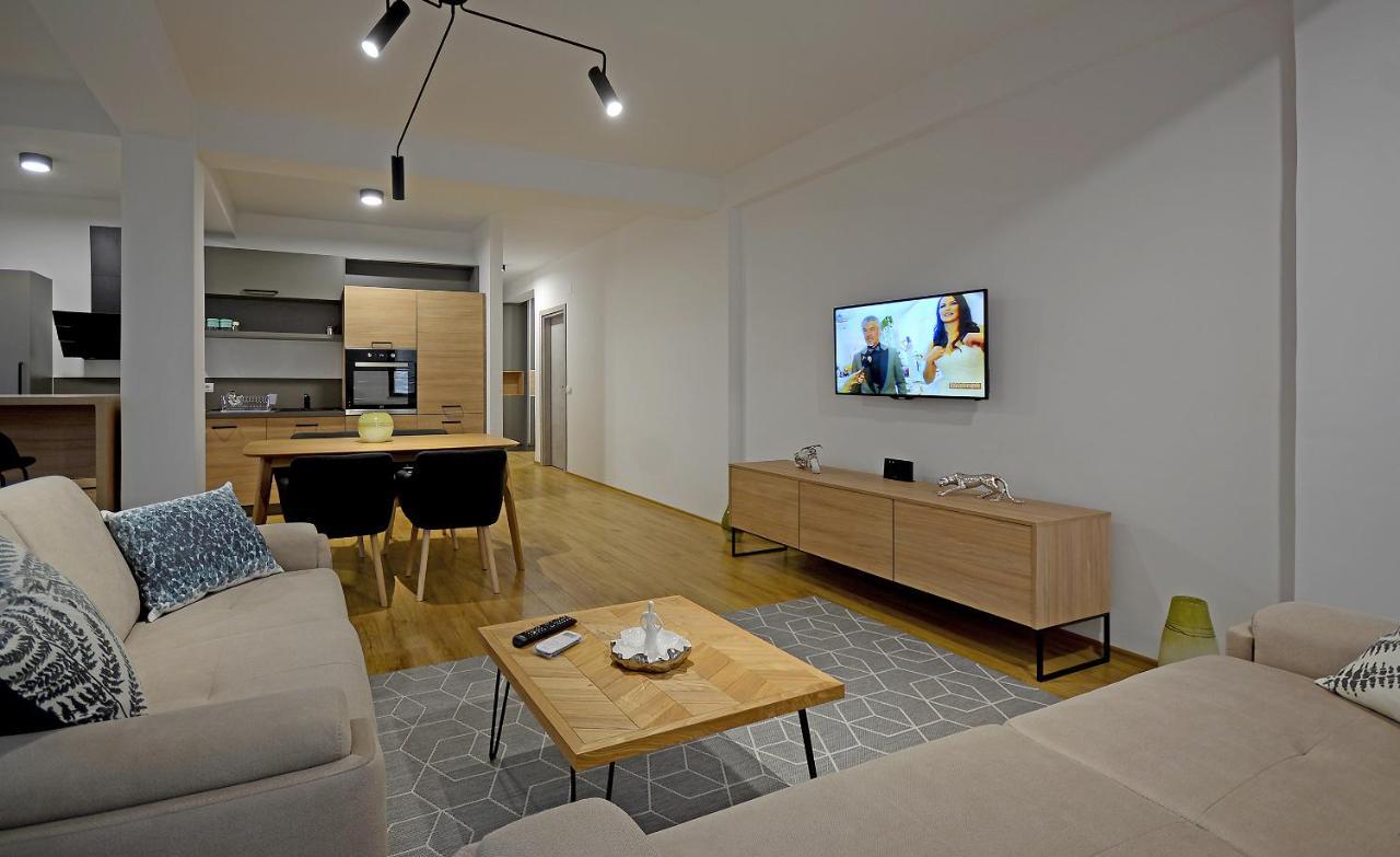 Central Apartments In Skopje City Center المظهر الخارجي الصورة