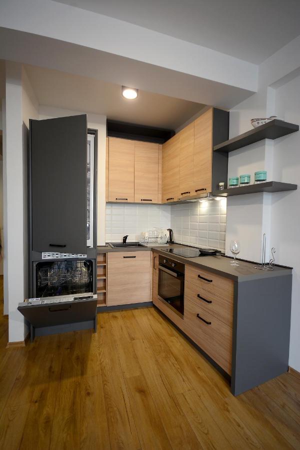 Central Apartments In Skopje City Center المظهر الخارجي الصورة